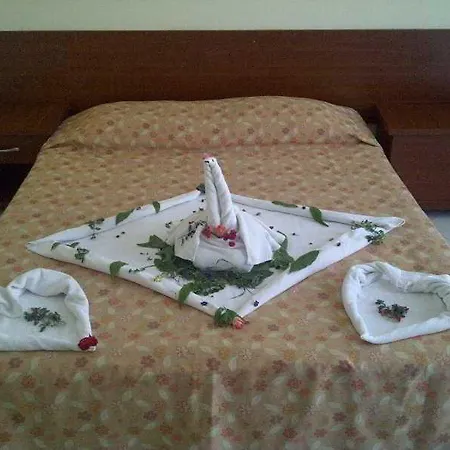 Aria Hotell Side